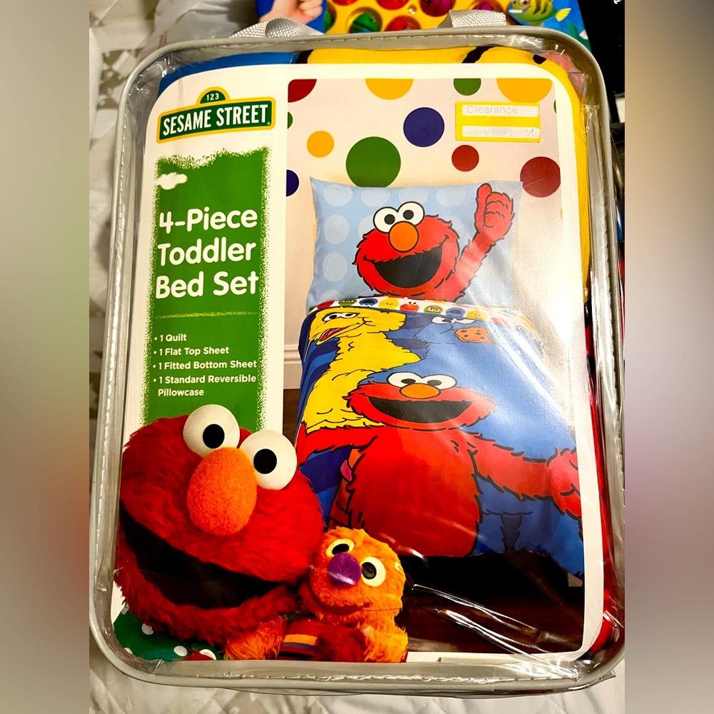 NEW Elmo 4 piece toddler bedding set